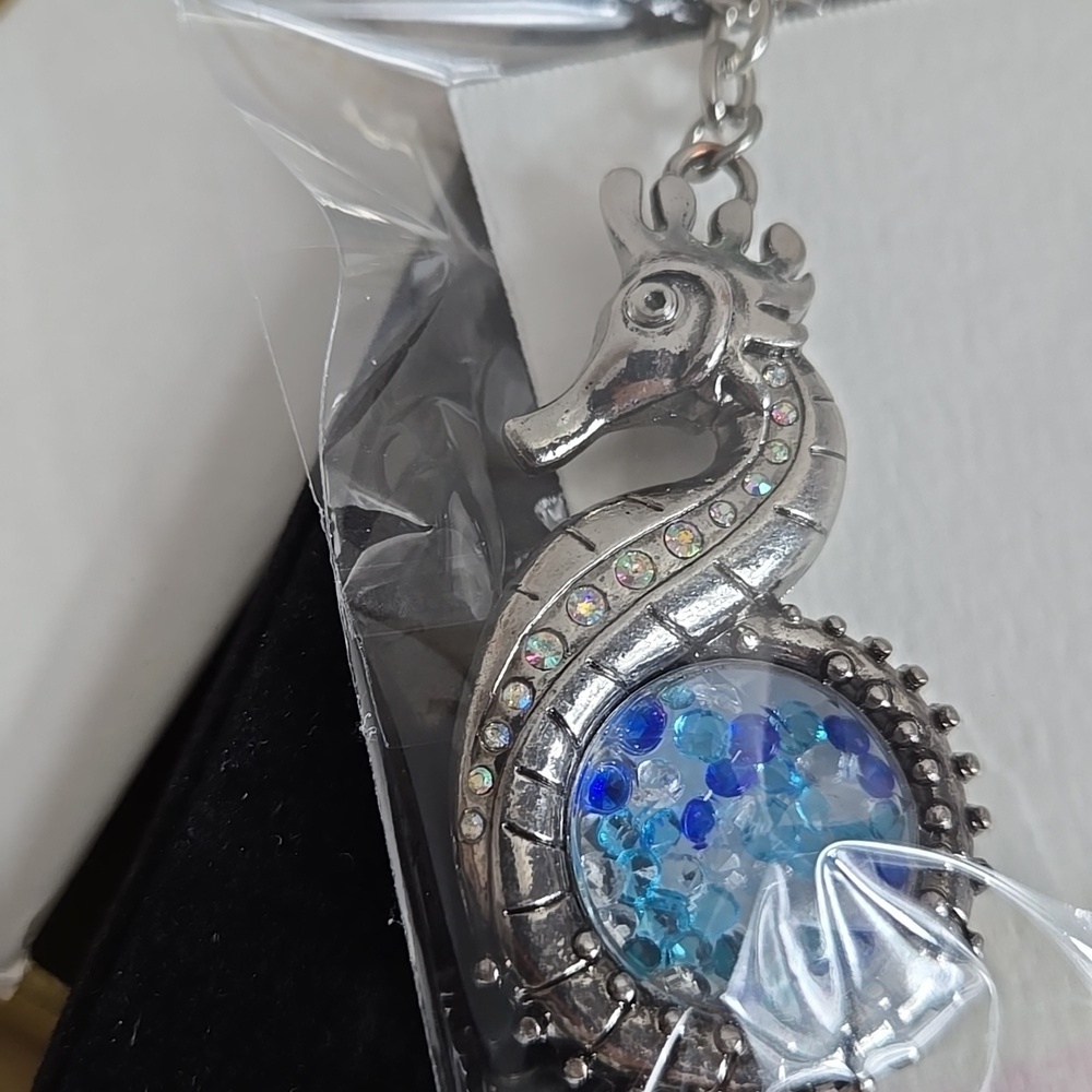 Silver Tone Vtg Seahorse Keychain/ Bag Charm  with Blue Crystal Accents - Picture 17 of 17